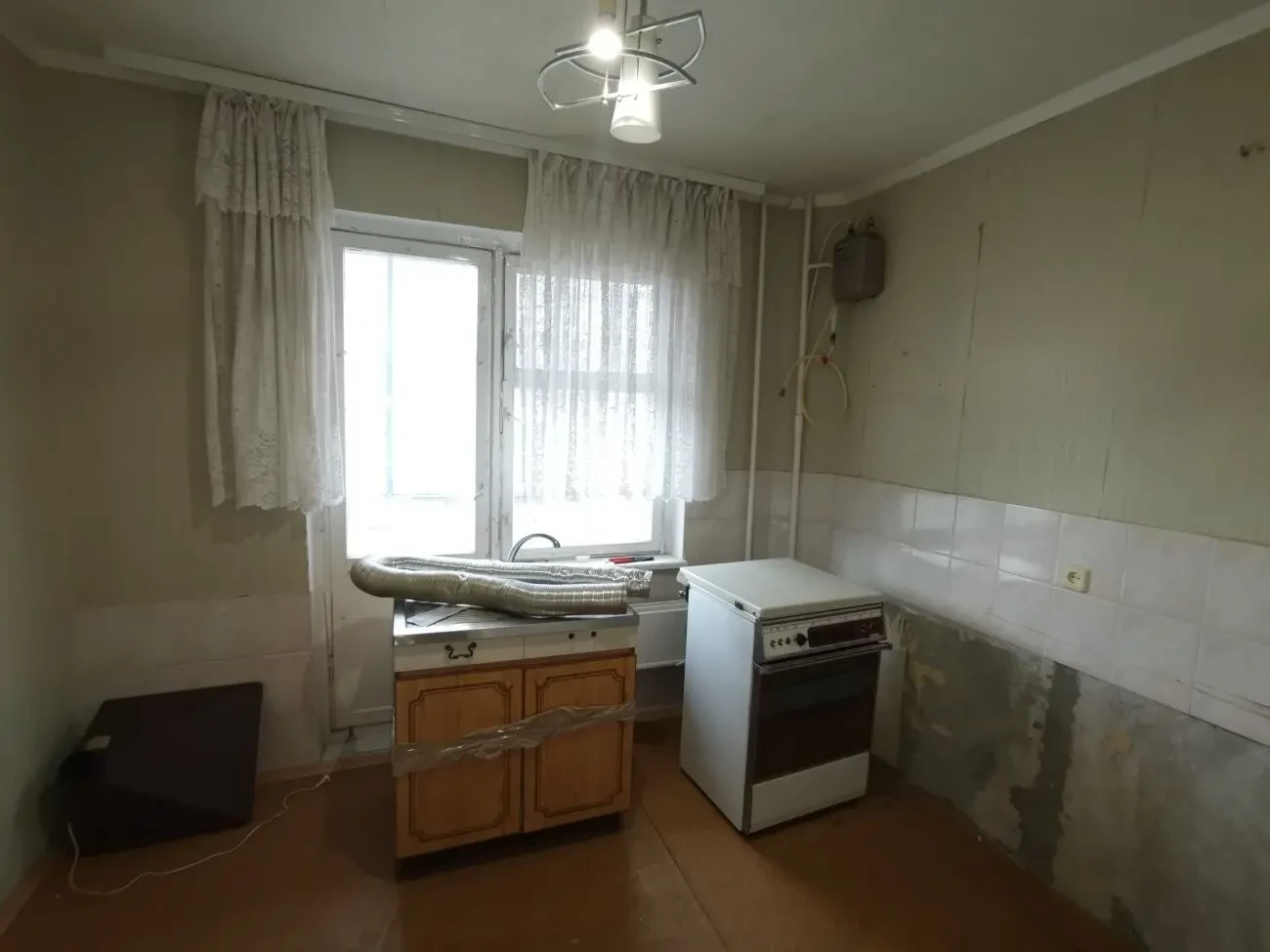 Продаєьбся 3х кімнатна квартира на Павліченко 2