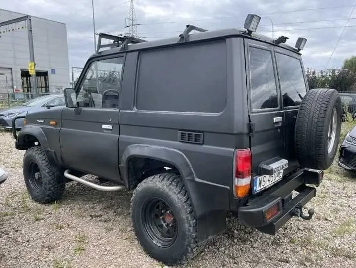 Toyota Land Cruiser 4