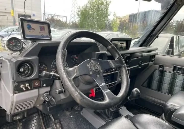 Toyota Land Cruiser 8