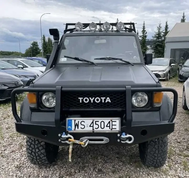 Toyota Land Cruiser 5