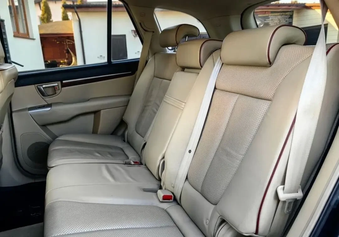 Нерозмитнений Hyundai Santa Fe 8