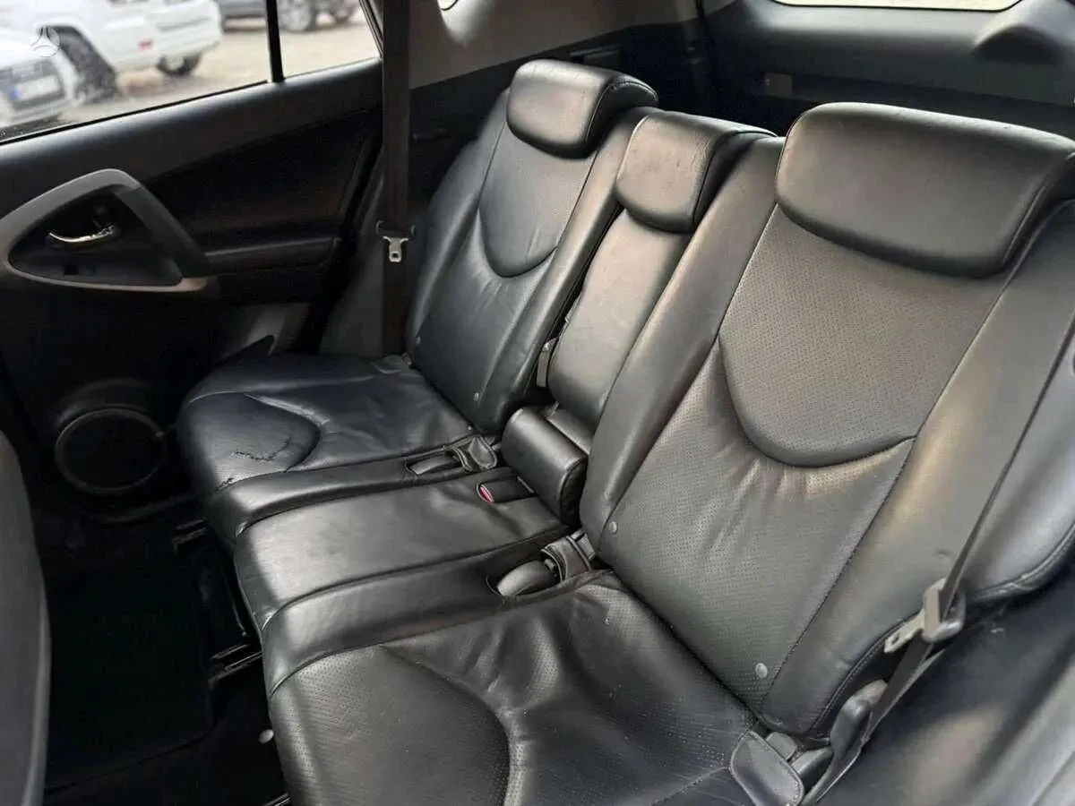 Toyota Rav4 2.2 Дизельне 5
