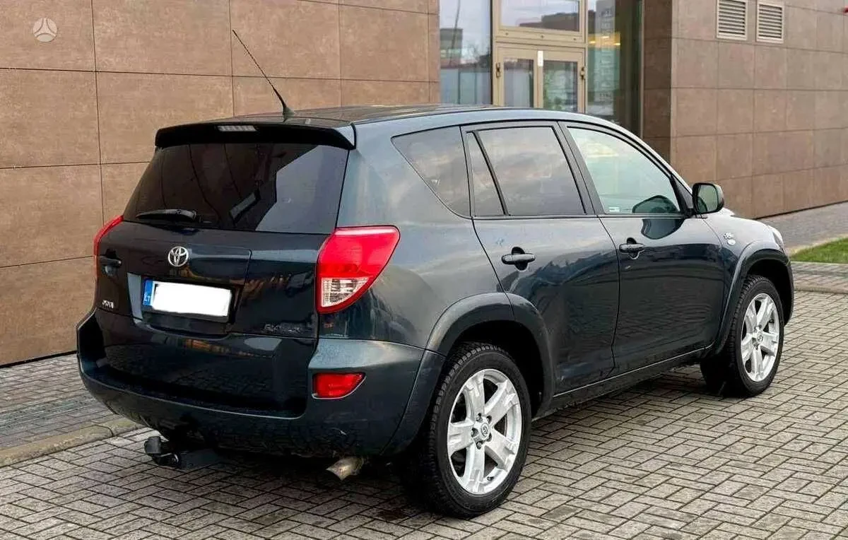 Toyota Rav4 2.2 Дизельне 2