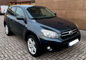 Toyota Rav4 2.2 Дизельне