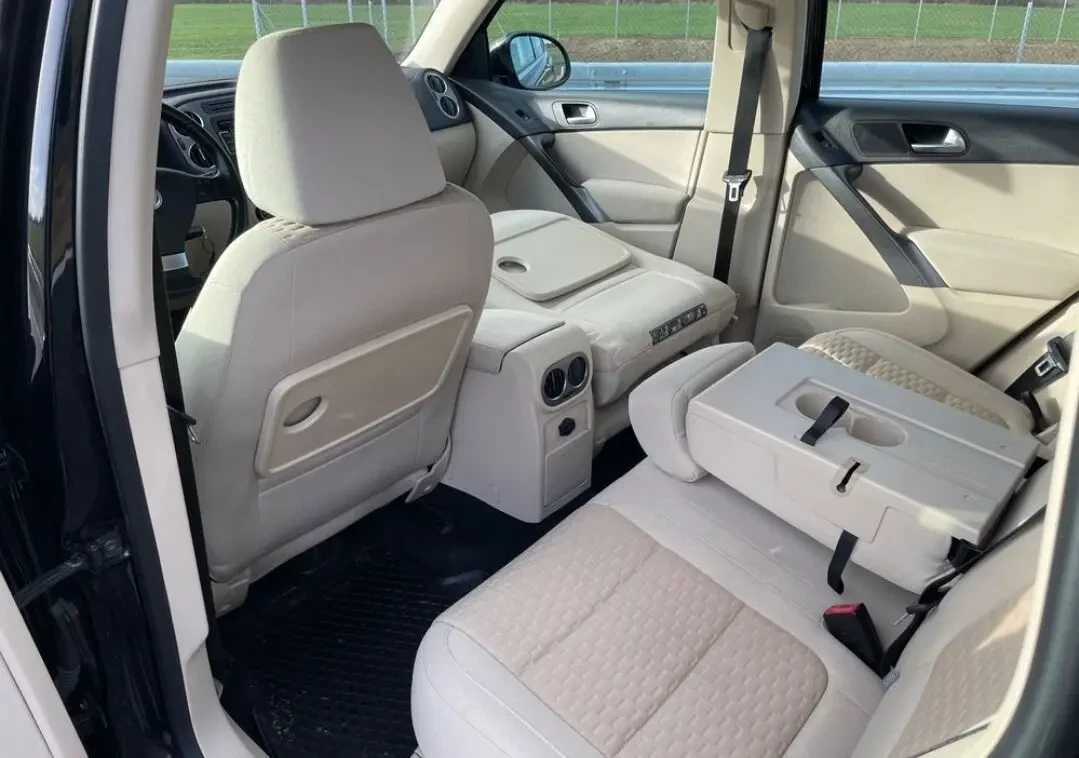 Volkswagen Tiguan 8