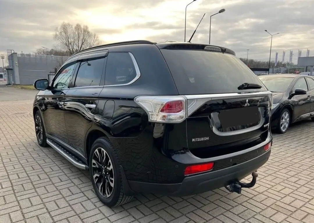 Mitsubishi Outlander 2.2 DI-D 4