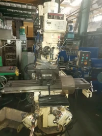 Универсально фрезерний верстат JET JTM 1050 VS