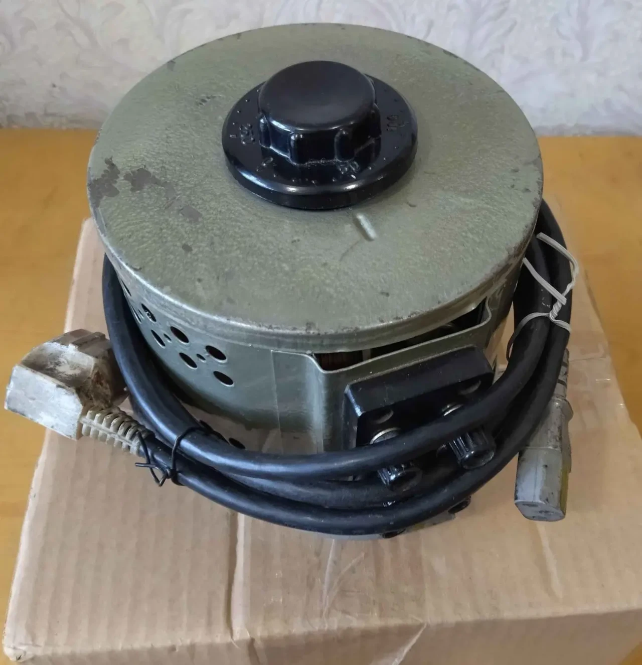 Автотрансформатор ЛАТР-1М