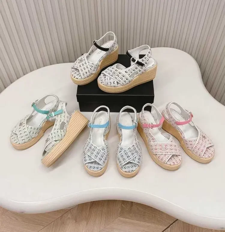 Босоніжки Chanel 2