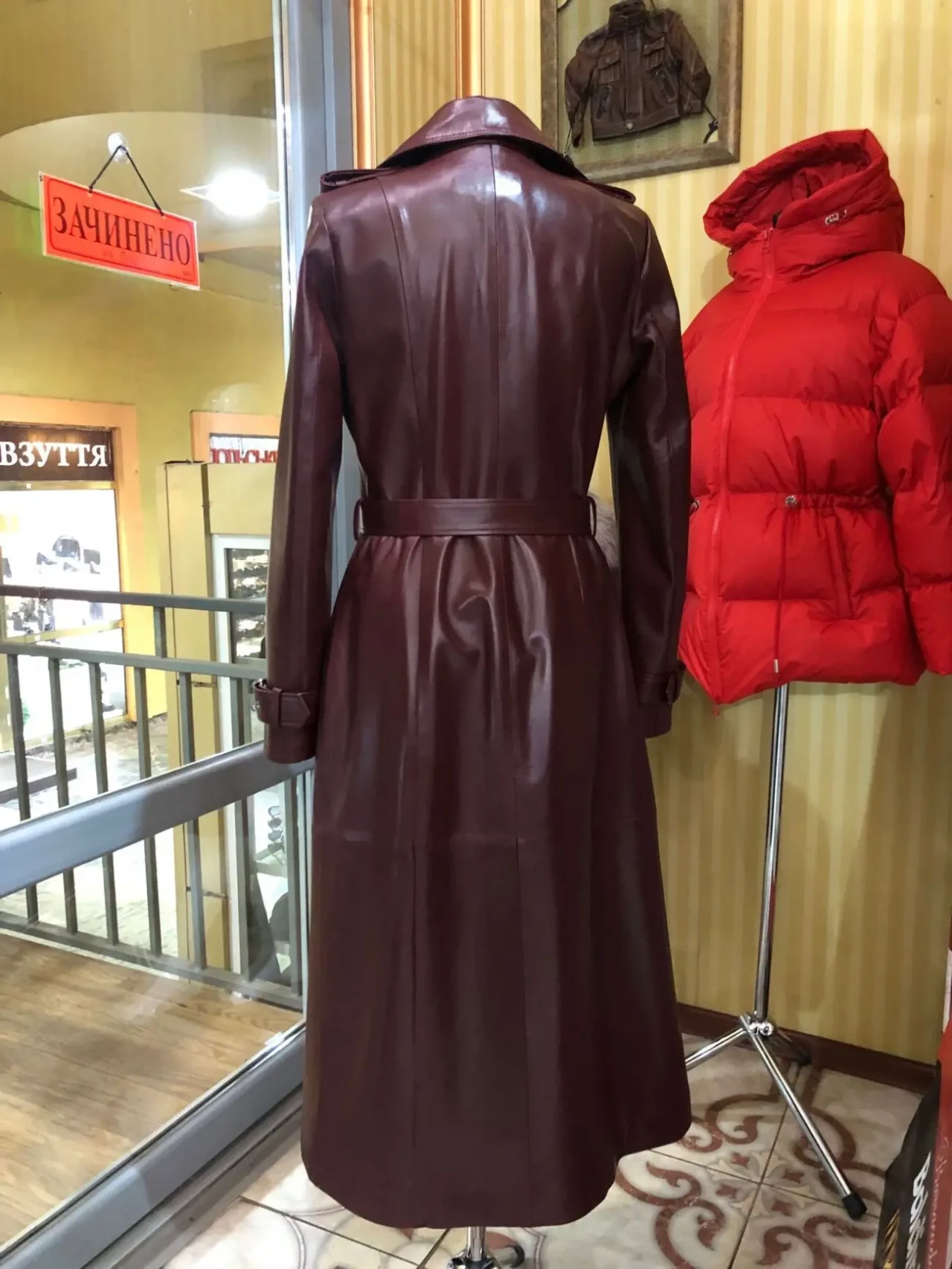 Плащ шкіряний,тренч,є чорні та білі 5