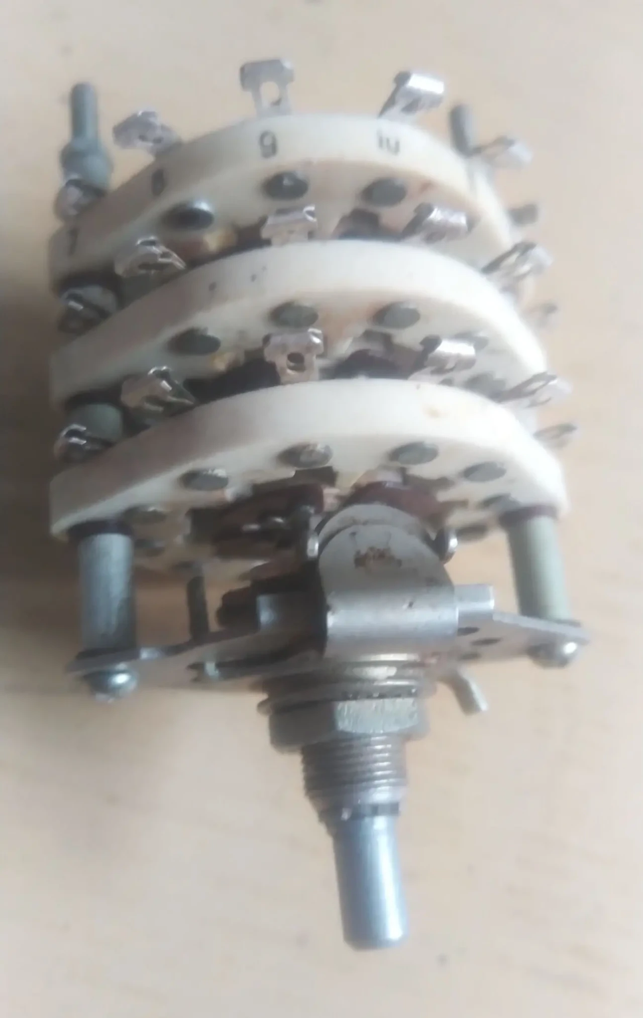 Перемикач кулачковий пакетний галетний, універсальні. 6