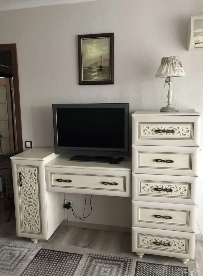 Сдам 2 ком кв на Красном Камне 4