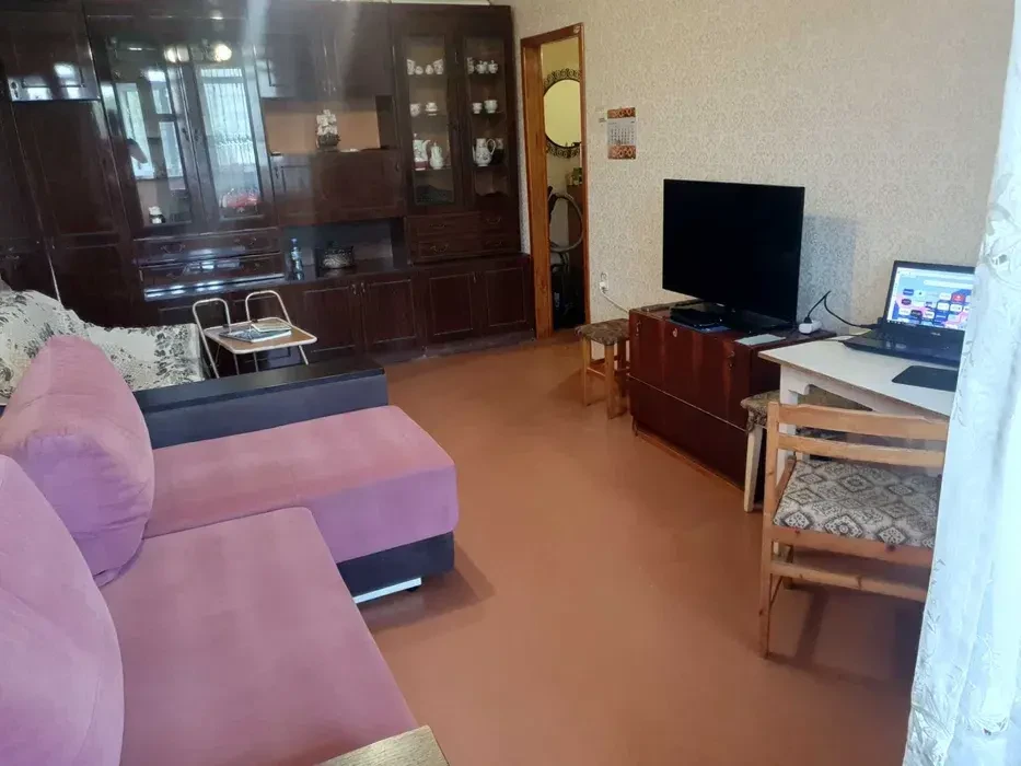 Квартира в г.Николаев, 2-х комн, 4-й этаж 9-ти эт.дома 8