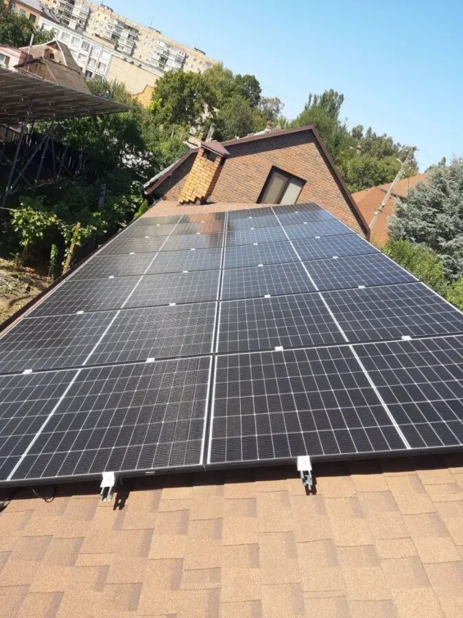 Електромонтаж, підключення та налагодження систем ДБЖ та СЕС 9