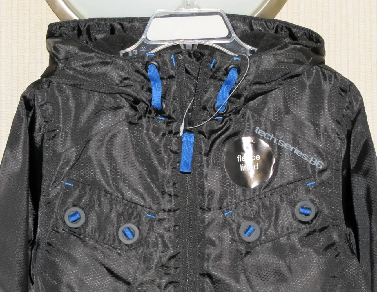 Брендова куртка, від 5 до 7 років, нова 4