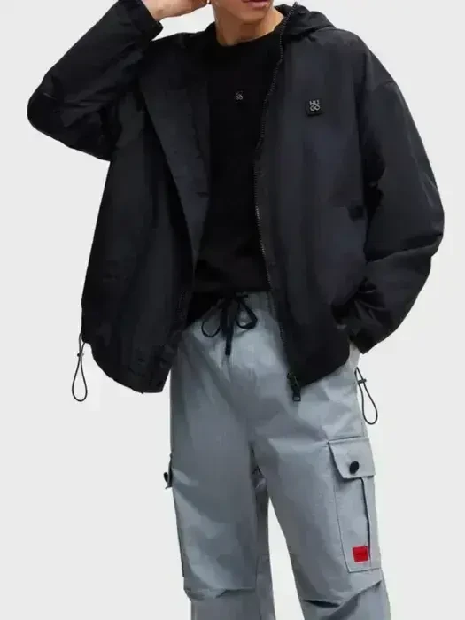 Ветровка Hugo Boss фирменная.