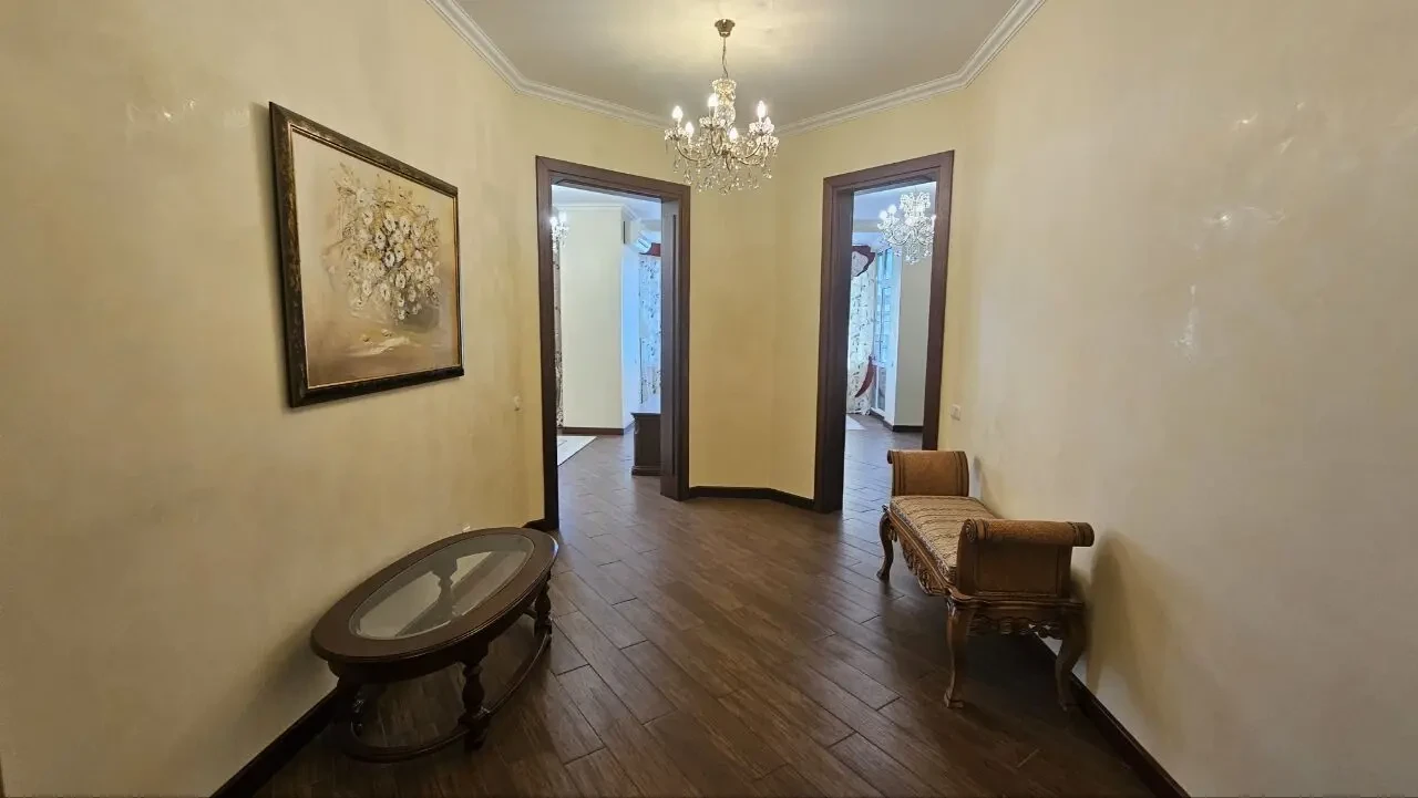 Оренда Центр 140м Печерськ Лесі Українки 7А 10