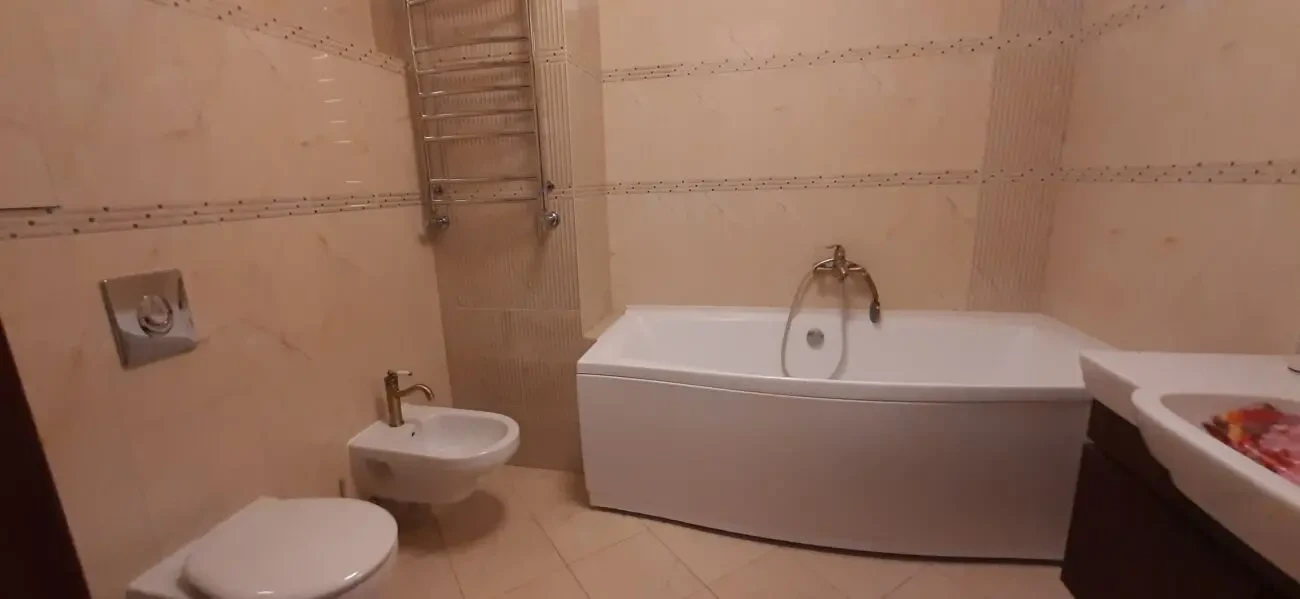 Оренда Центр 140м Печерськ Лесі Українки 7А 5