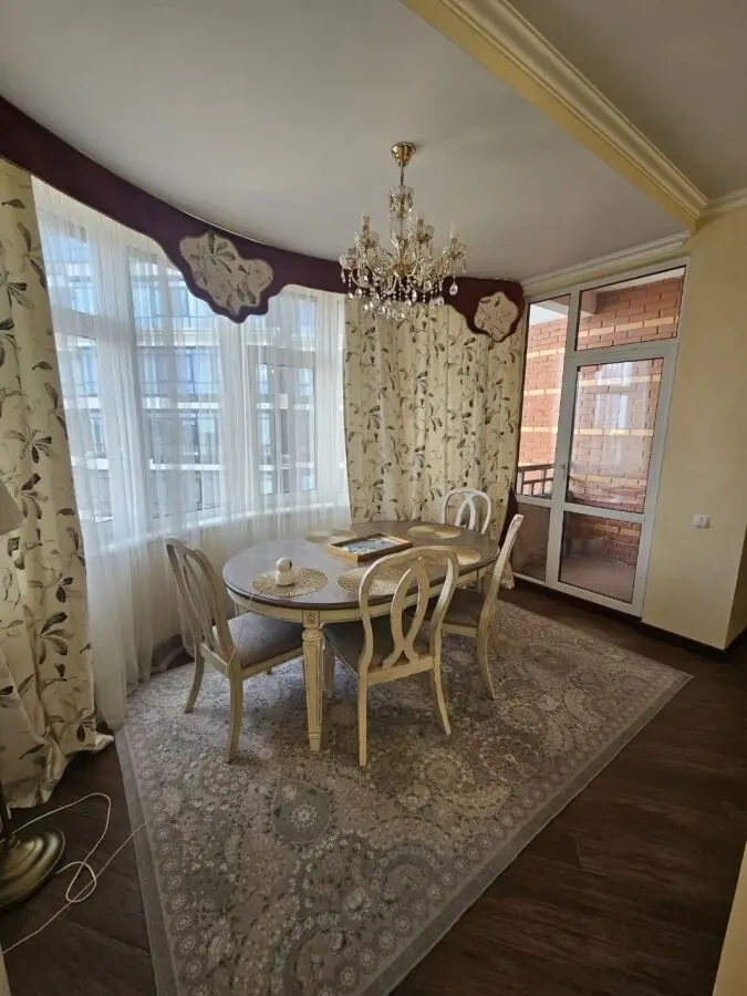 Оренда Центр 140м Печерськ Лесі Українки 7А 3