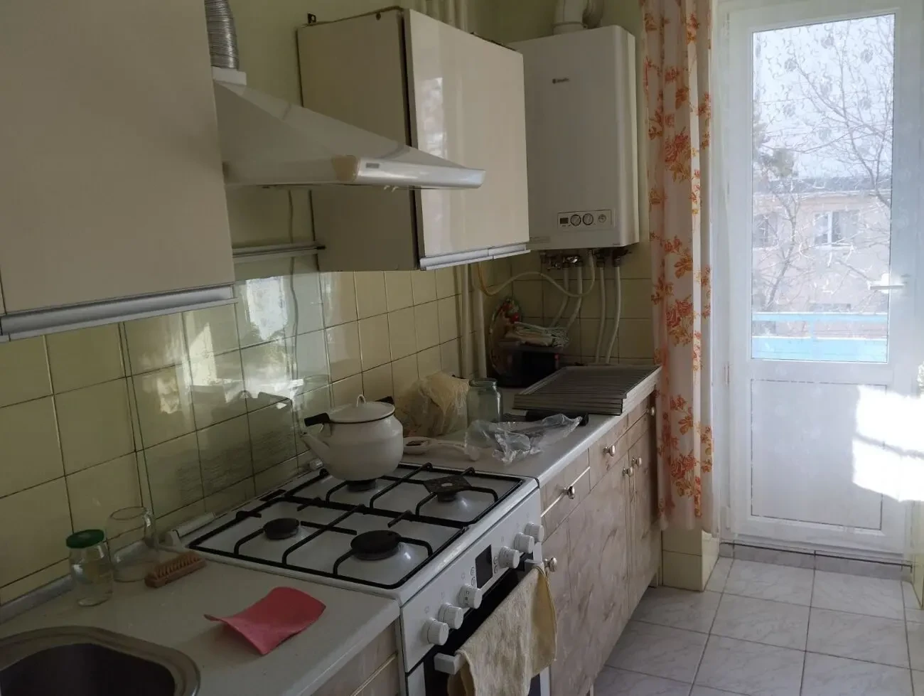 Здається двох кімнатна квартира 6