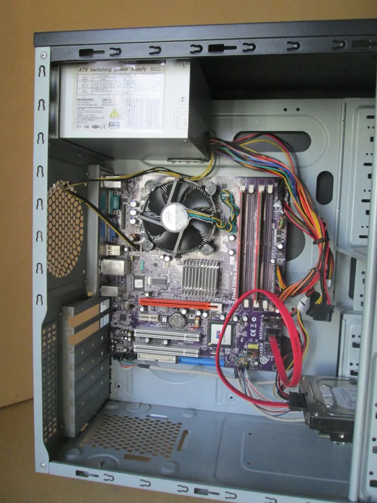 Систем блок Elitegroup G31T-M3 (Intel Pentium E2200/2.2 ГГц/RAM4Гб/250 6