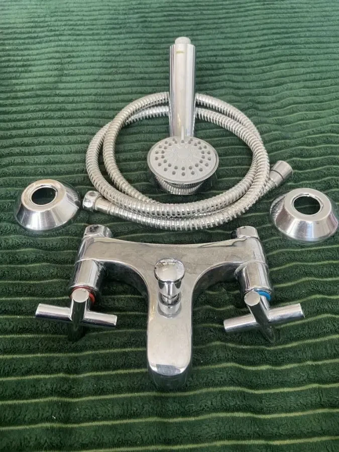 Змішувач у ванну Armatura