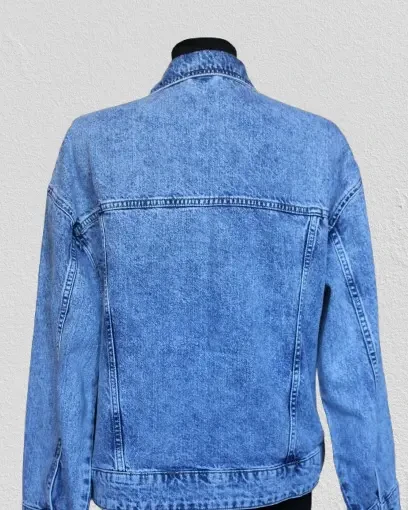 Джинсова куртка розмір М варена 4