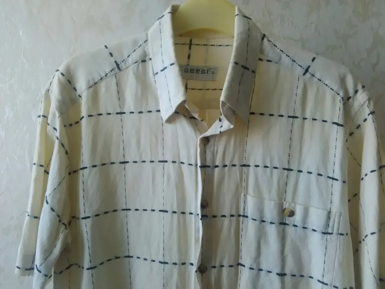 Мужская рубашка в клетку с коротким рукавом из льна. 3