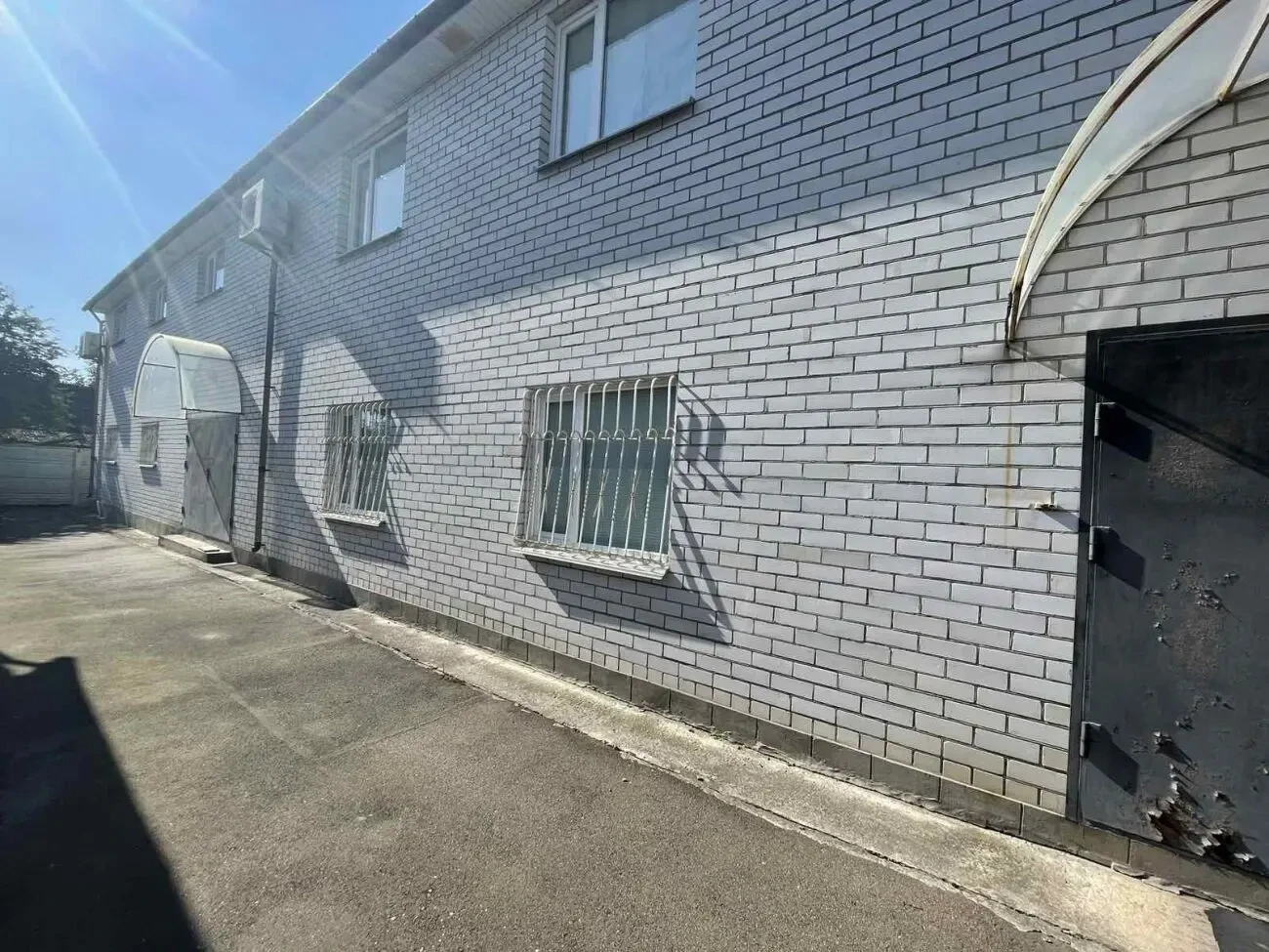 Приміщення під бізнес на В.Бердичівській 3