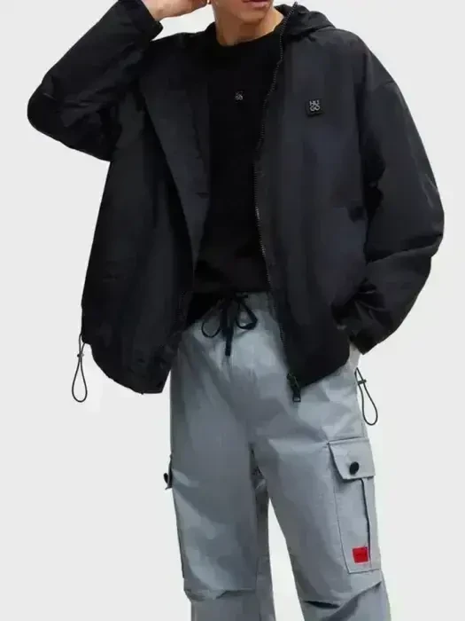 Ветровка Hugo Boss фирменная.