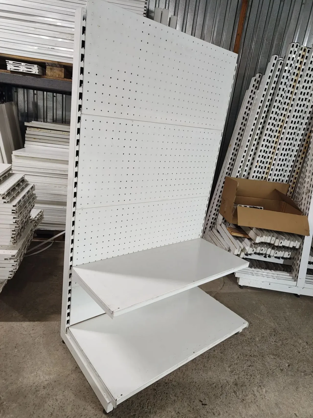 Перфоровані стелажі, стелажі перфорація, стелаж перфарація 4