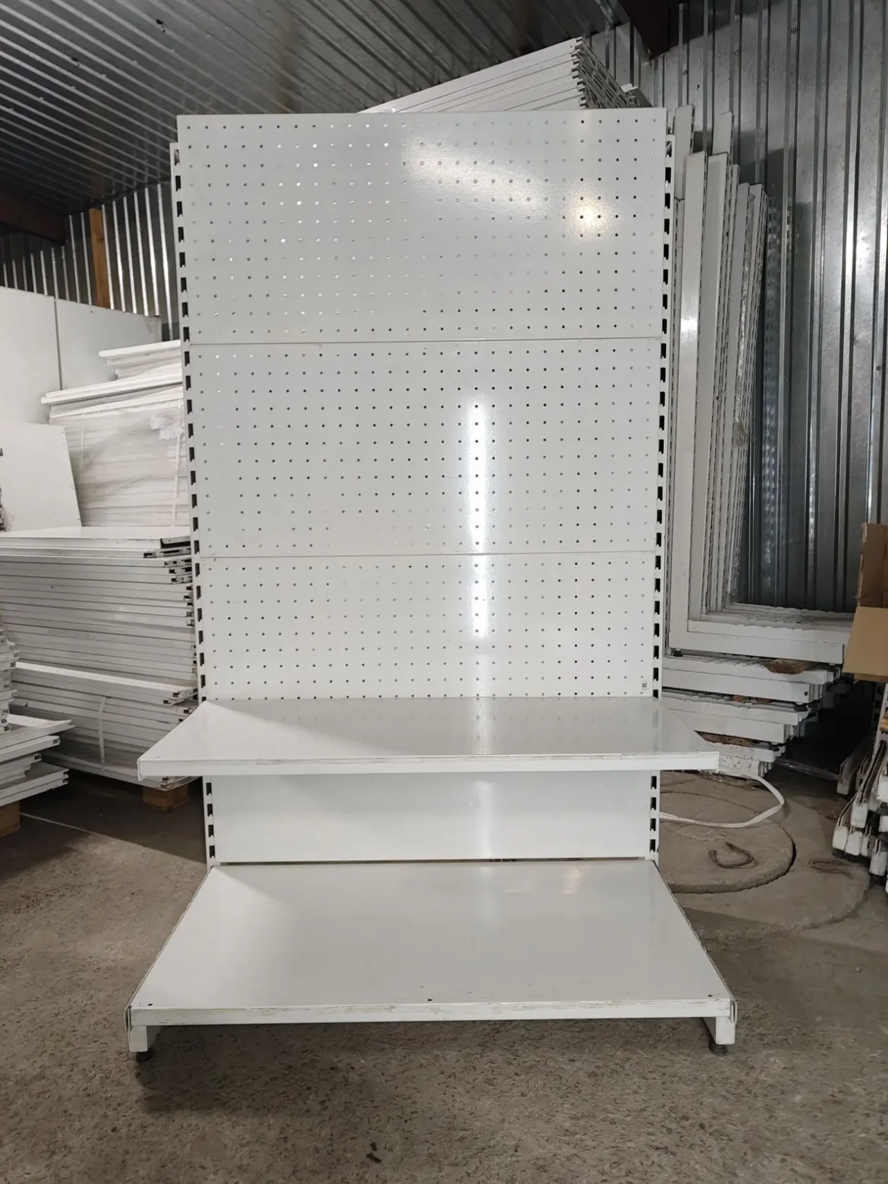 Перфоровані стелажі, стелажі перфорація, стелаж перфарація