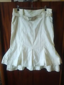 Новая бежевая юбка с поясом (пятно) - 2 DVD диска с записями фильмов в