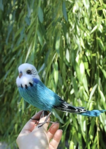 Хвилястий папужка іграшка валяна з шерсті інтерєрна пташка попугай