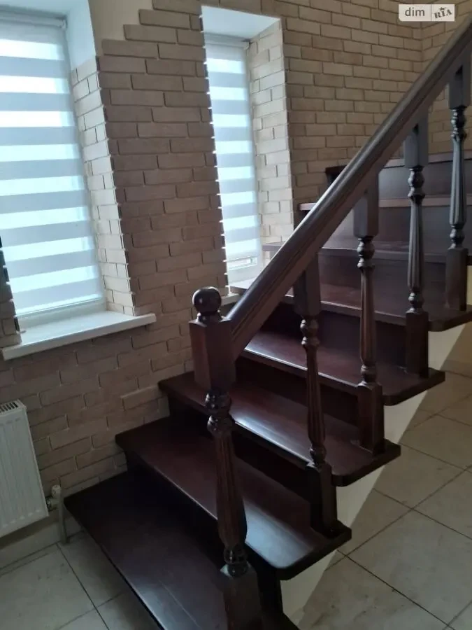 Продаж 2 поверхового будинку з опаленням і ділянкою на 14 соток 9