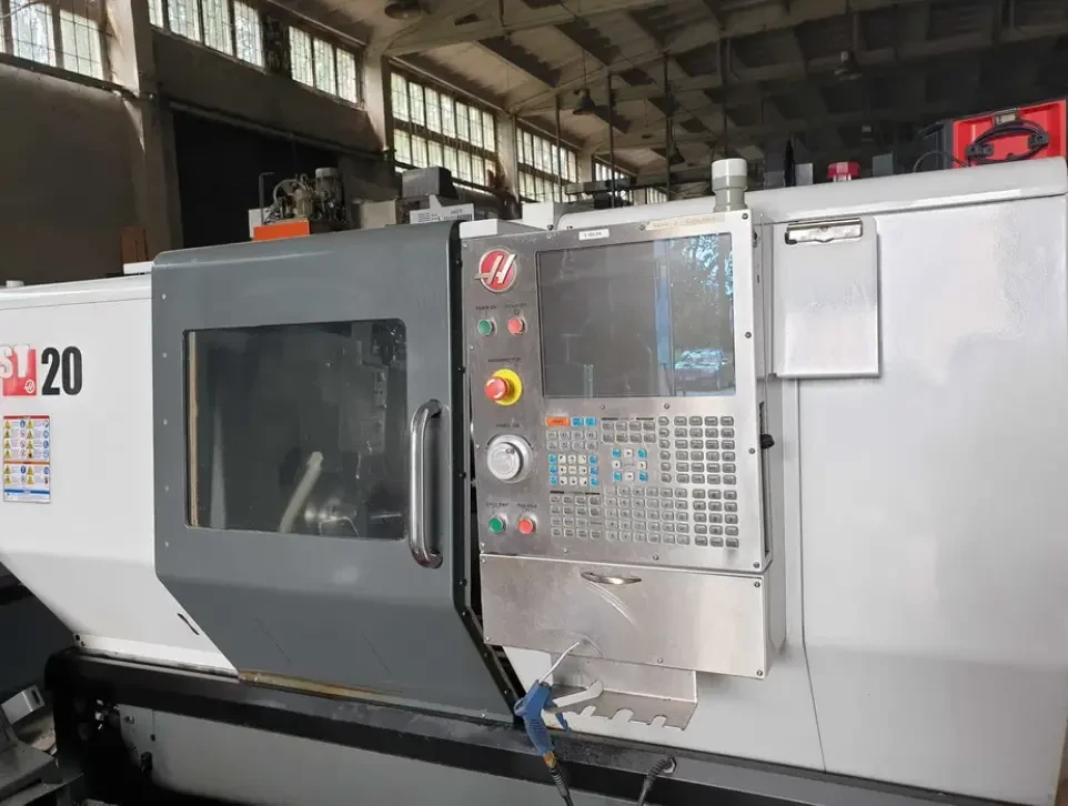 Токарний верстат з ЧПУ Haas ST-20