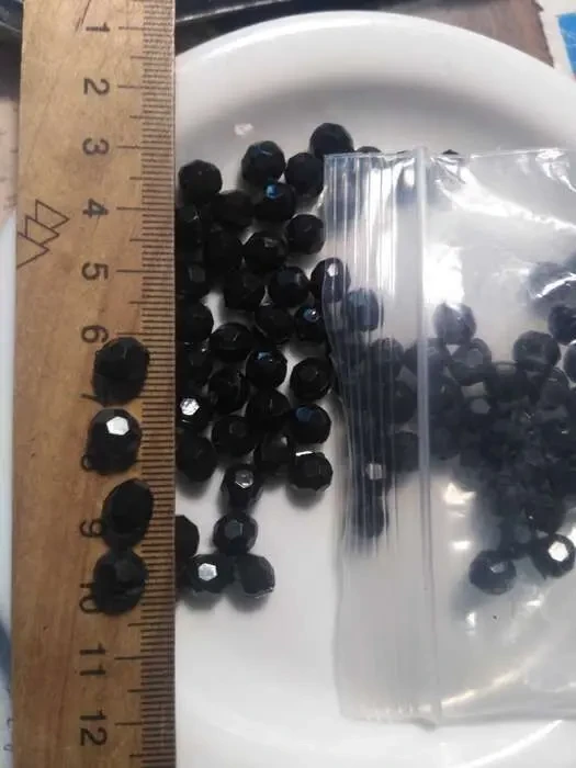 Бусы Бусины черные с угольным блеском шарики с гранями 9