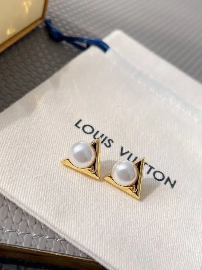 Сережки Louis Vuitton
