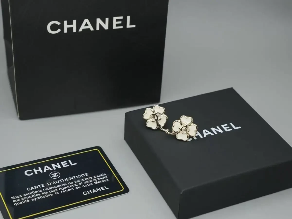 Сережки Chanel 5