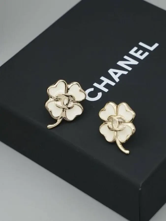 Сережки Chanel