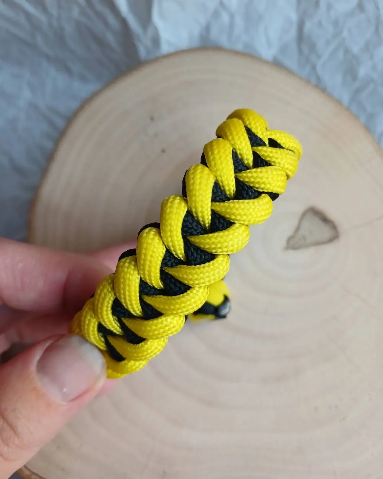 Браслет из паракорда