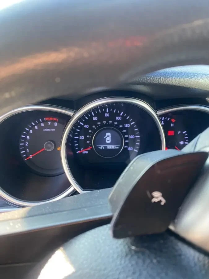 Автомобиль КІА Optima в отличном состоянии. Пробег 98 тыс.км 6