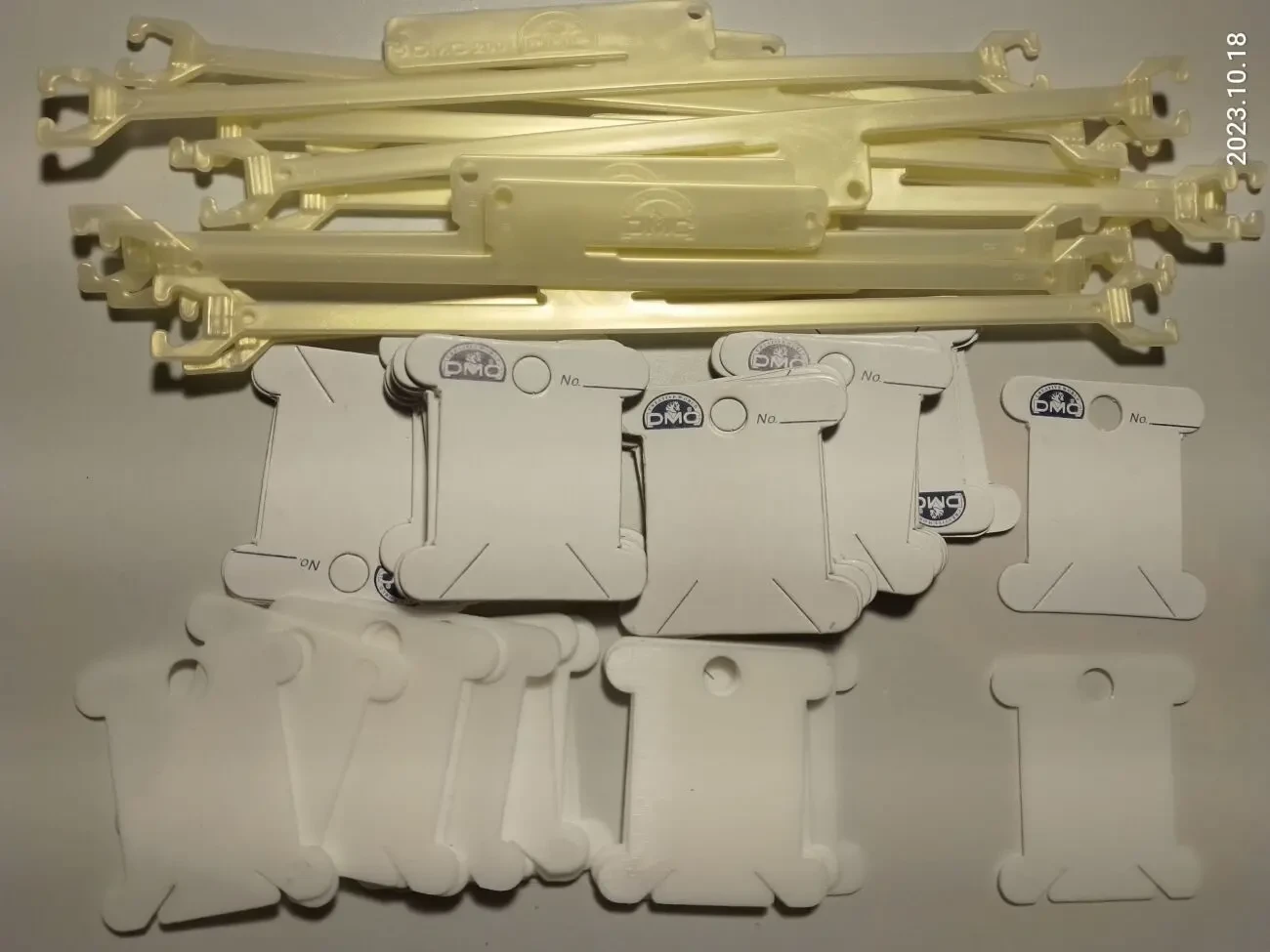 Косточки для мулине, бобины пластик, картон Dmc наборы