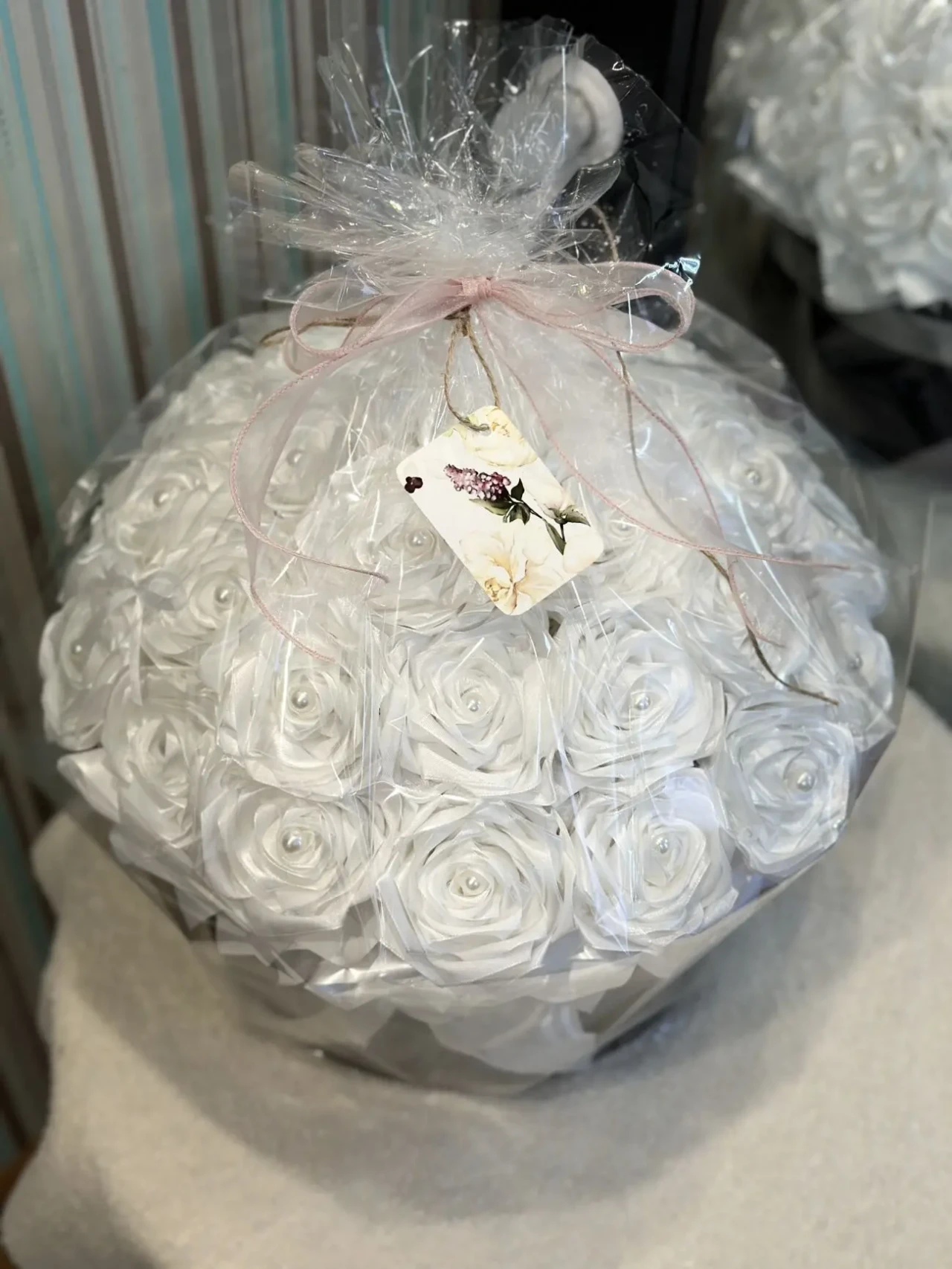 Делаю цветы из атласных лент 6