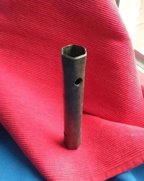 Инструмент ручной металлический  рариртет 8