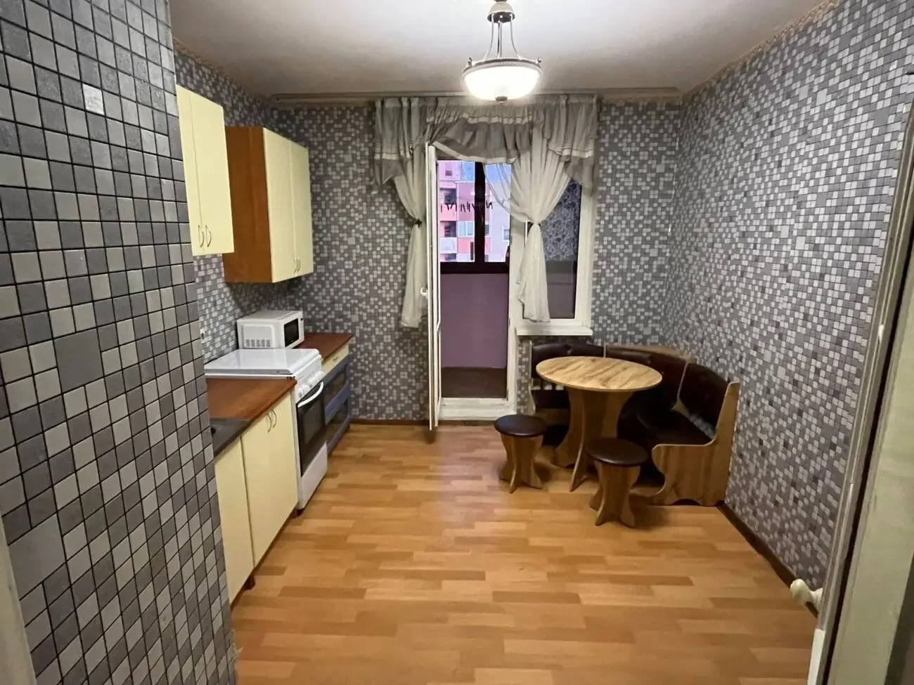 Сдам 2-х.ком.кв. на Троещине ул.Милославска 12 8