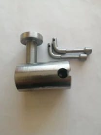 Навісний гвинтовий замок