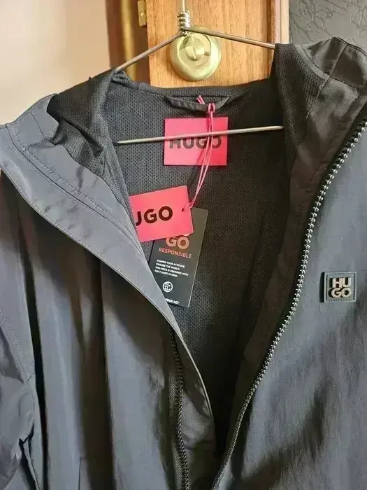 Ветровка Hugo Boss фирменная. 4