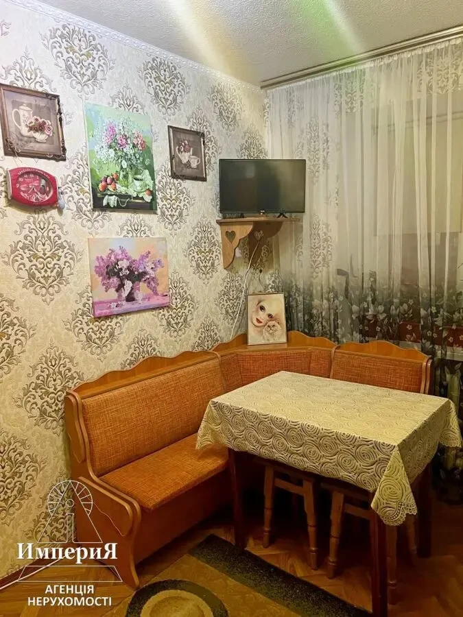 Продам комнату с ремонтом на Молодежной. 3