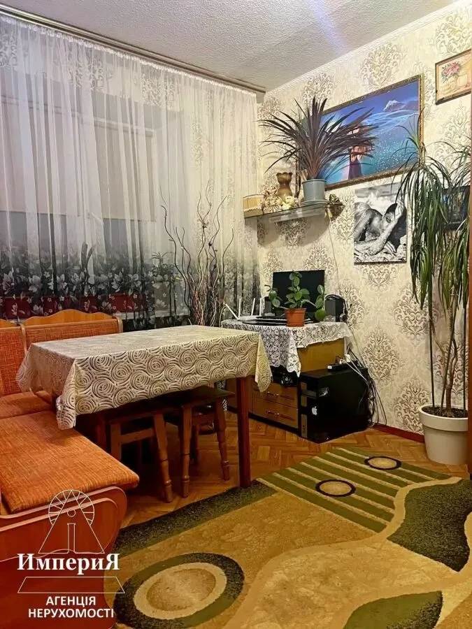 Продам комнату с ремонтом на Молодежной. 2